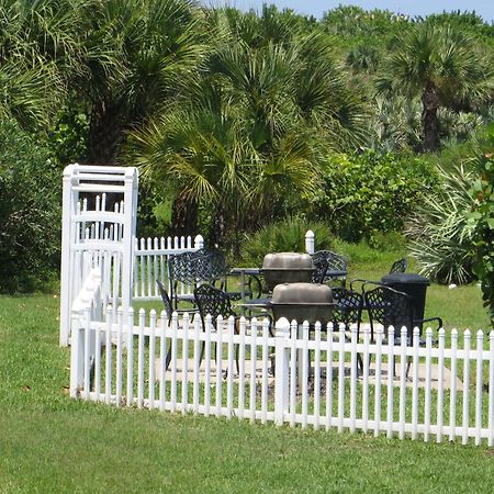 Royal Mansions Resort Cape Canaveral Exterior photo