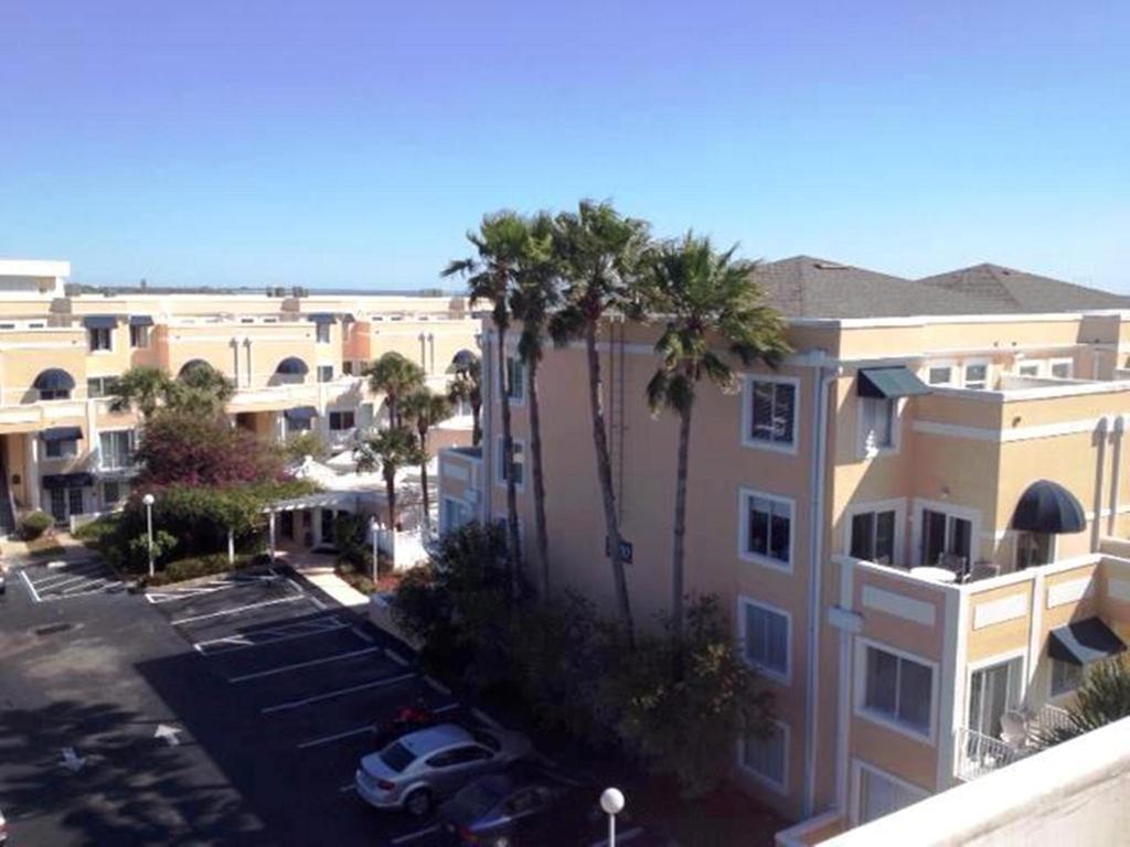 Royal Mansions Resort Cape Canaveral Exterior photo